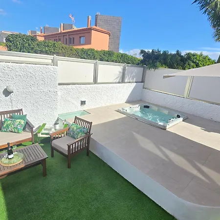 Oasis House Σπίτι διακοπών Μασπαλόμας